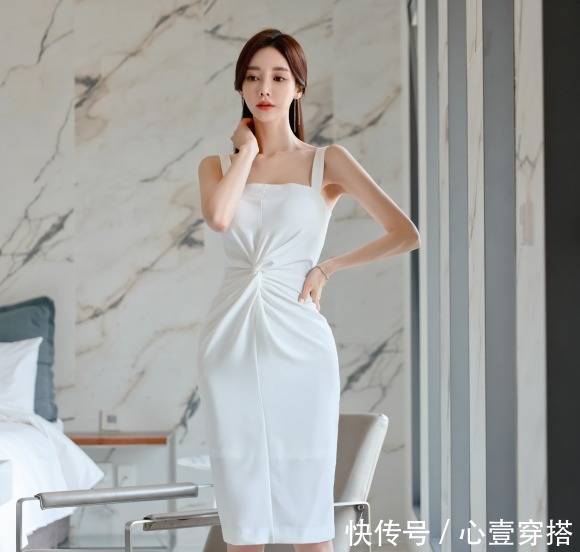 时尚|女神孙允珠高清时尚搭配:纤云梦月清影幽迷纽花连衣裙