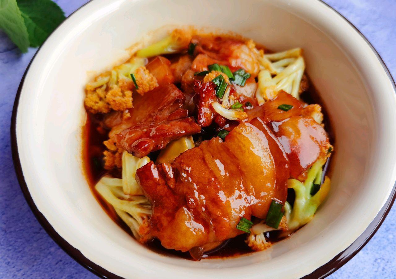 红烧肉|花菜五花肉,美味健康,肥而不腻