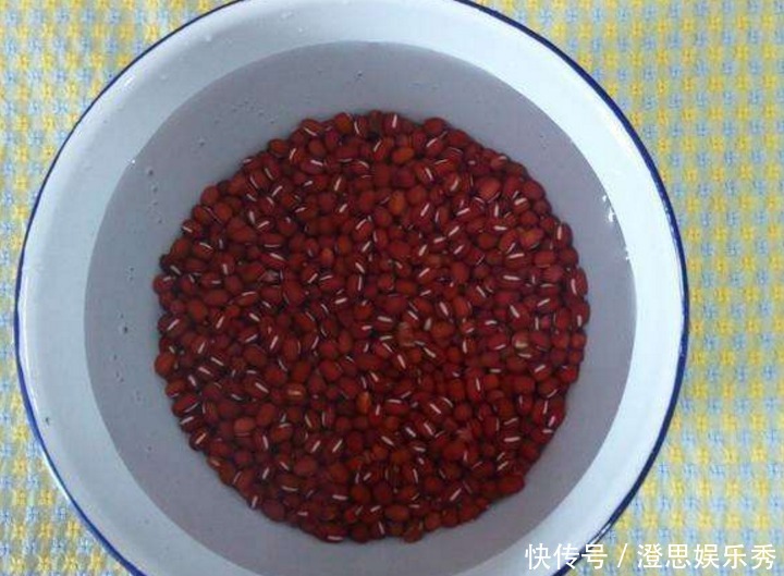 学会|煮红豆时别再提前用水泡了,学会这个小技巧,红豆开花更迅速