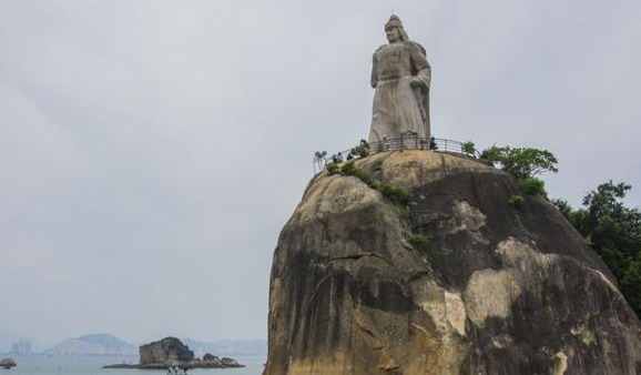 所为|郑成功的母亲是日本人，郑成功将自己母亲开膛破肚所为何事？