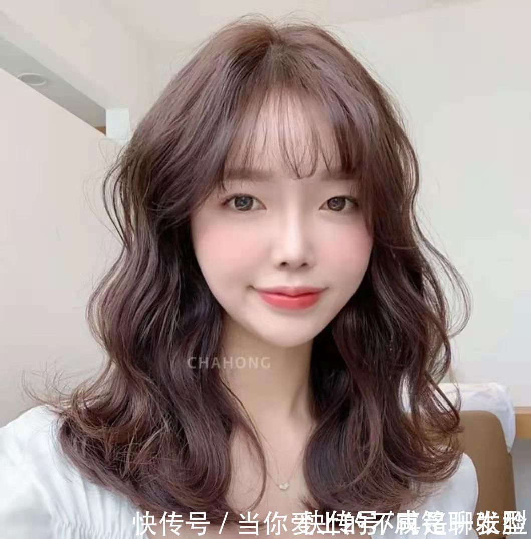 染发|别再傻傻的漂头发了,掉色快又伤发,今年这几种发型发色超火