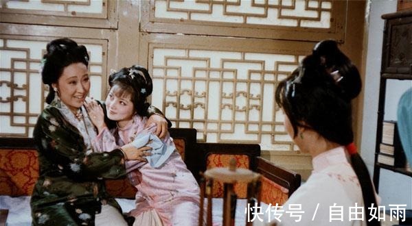 贾母@为了欺骗黛玉的感情,此人不惜编出谎言,却成全了薛宝钗!