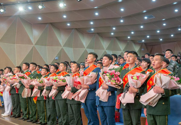 学生代表|云艺举办2020年军队退役同学返校欢迎大会