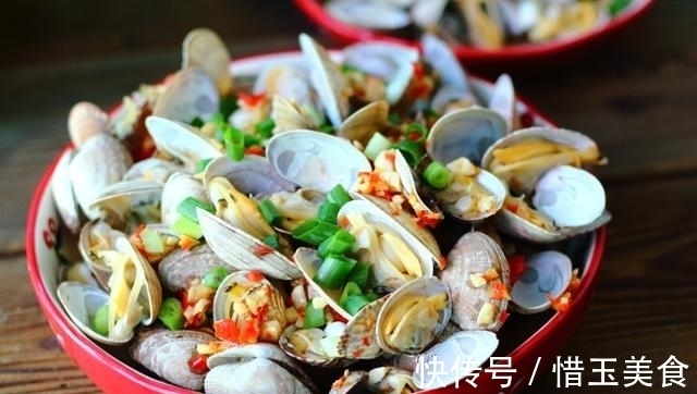 一家三口的晚餐，4道家常菜荤素搭配，开胃又下饭，好吃又营养