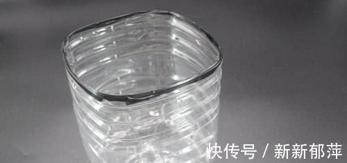 空油桶上穿2根绳子，真是厉害了，解决了困扰大家的一大难题，实用