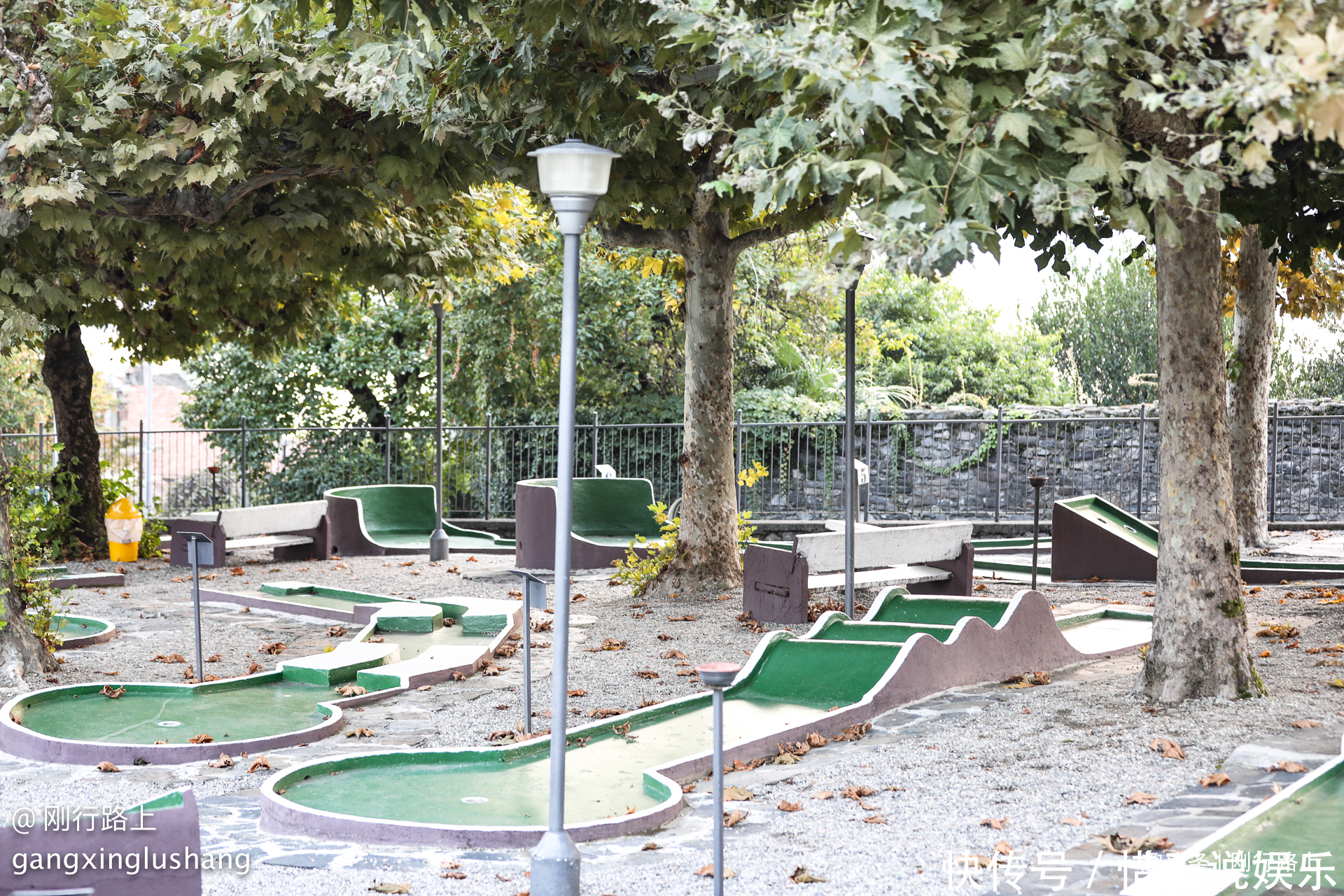 意大利奥尔塔圣朱利奥小镇，时间停滞，回到中世纪寻回真爱之地