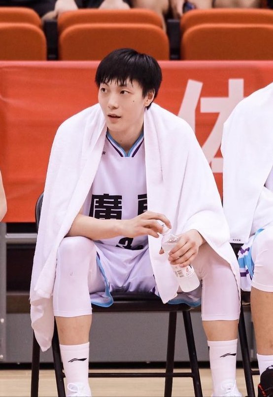 赵继伟|惨败辽篮后,宏远众将发声!赵睿告别胡明轩找问题,徐杰埋头苦干