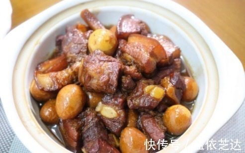 香菇|一家三口的晚餐，家常美味，简单温馨，满满的幸福感！