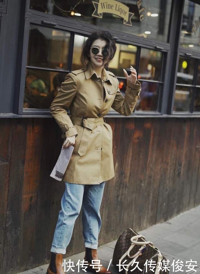大衣的贵气,还需要“靴子”来演绎,学三木的穿法,你也时髦高级