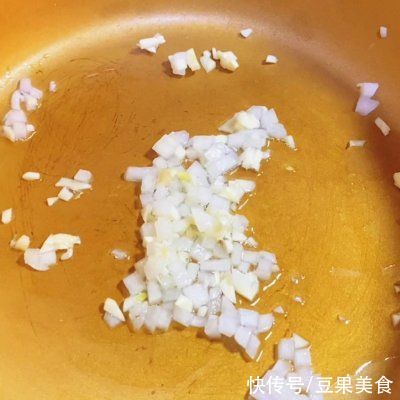 辣酱|10分钟快手健康早餐「酱香饼」，90%都吃上瘾！（懒人版）