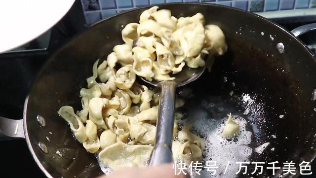 肥肠|下酒必备美食,家常爆炒肥肠的做法,简单易学口感好吃又下饭
