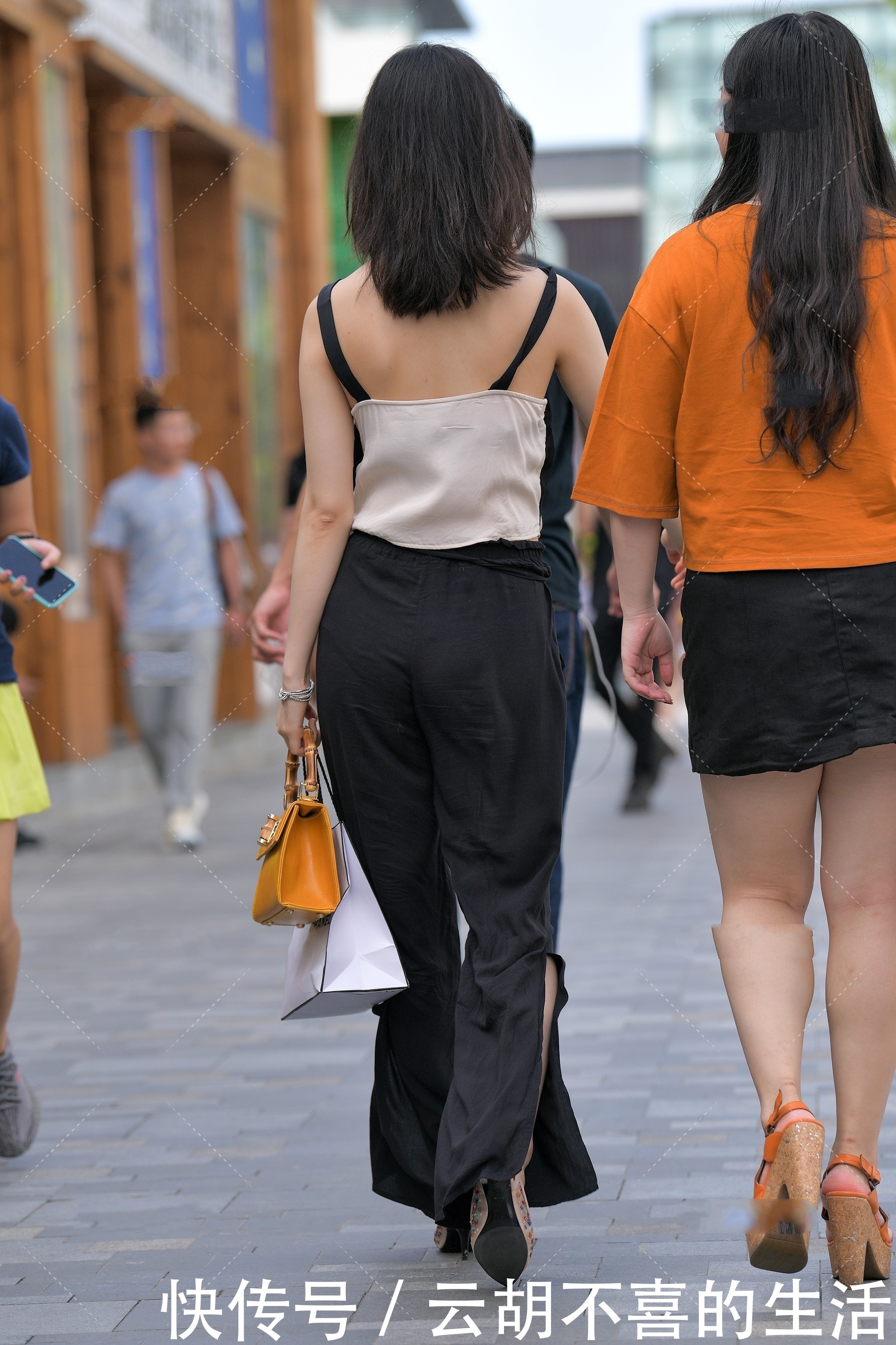 高跟鞋|韩版无袖打底衫搭配阔腿裤，潇洒飘逸，满满慵懒风