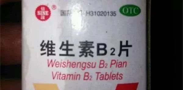 野钓|野钓必杀饵料,通杀青草鲤,大鱼一条接一条,拉杆到手臂疼