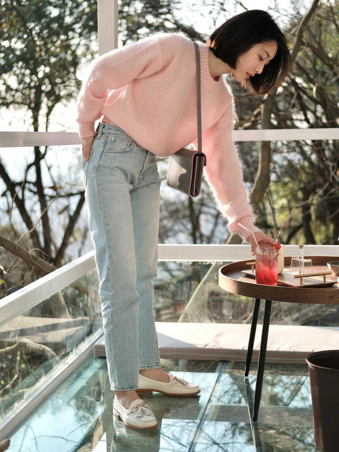 面料 适合冬天选择的粉色单品有很多,码住这“四”款,是真的很时髦