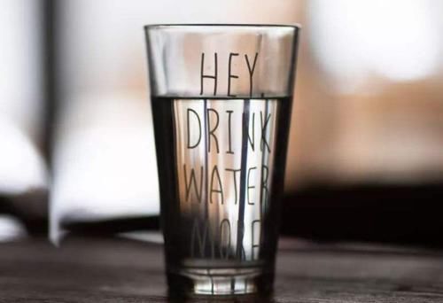 大象|明明不胖,为何却有“大象腿”空腹坚持吃4物,让你“坐着瘦”