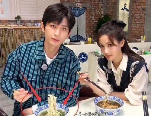 成毅|奔跑吧全员吃拉面：所有人口味都一样，唯独成毅与众不同