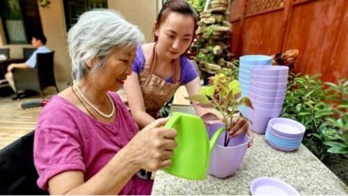 小孟媳妇|生完孩子不能碰凉水？医生表示出月子也不行，孕妈忍忍吧