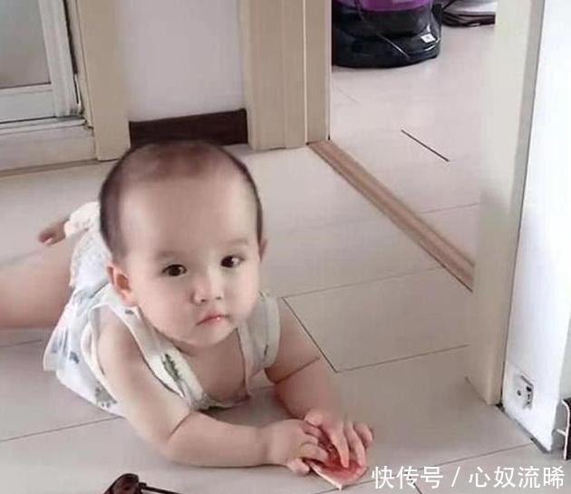 爸爸|女儿不小心翻出爸爸“小金库”,宝妈一旁笑出声,宝爸却笑不出来!