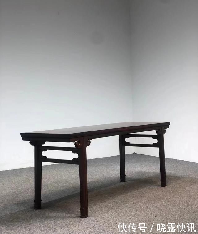 唐宋时期@隽秀挺拔,插肩隼剑腿独板画案,明式家具经典