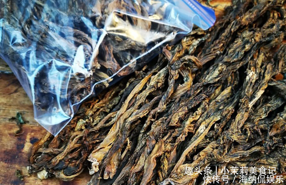 制作梅干|9月,此类菜不怕过期,一次买20斤做成梅干菜,炖肉做馅都特香