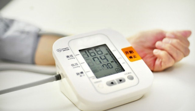 高血压|血压高的人，除了少吃盐，日常3种水果，尽量少吃，不妨了解一下