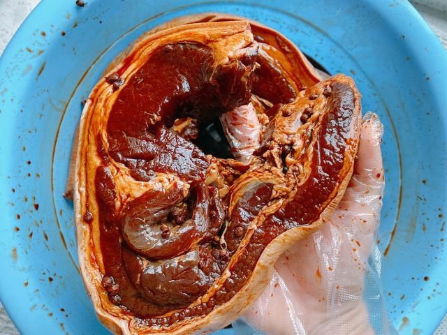 几十年的酱油肉配方，4个技巧，咸度适中，色泽红亮比腊肉更好吃