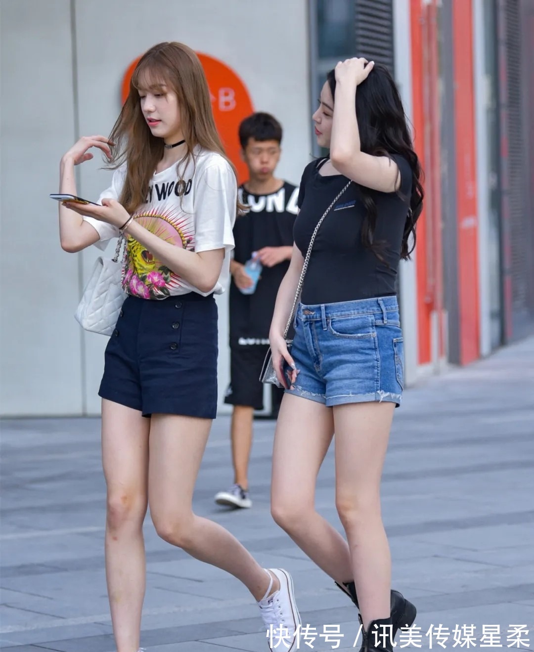 舒适|立秋后怎样穿得舒适又时髦?用普通T恤也能轻松实现,效果不错哦