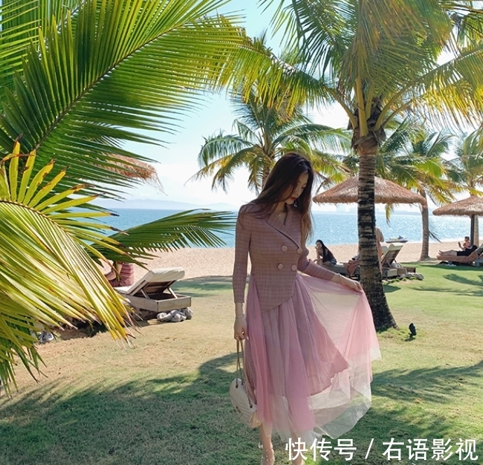 高跟鞋|粗花呢连衣裙搭配高跟鞋,优雅气质让眼前一亮