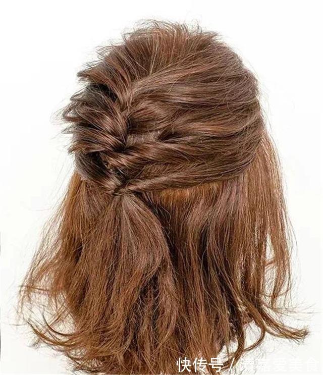 杨紫|2021年流行“短发扎一半”,减龄满分,承包春夏的美