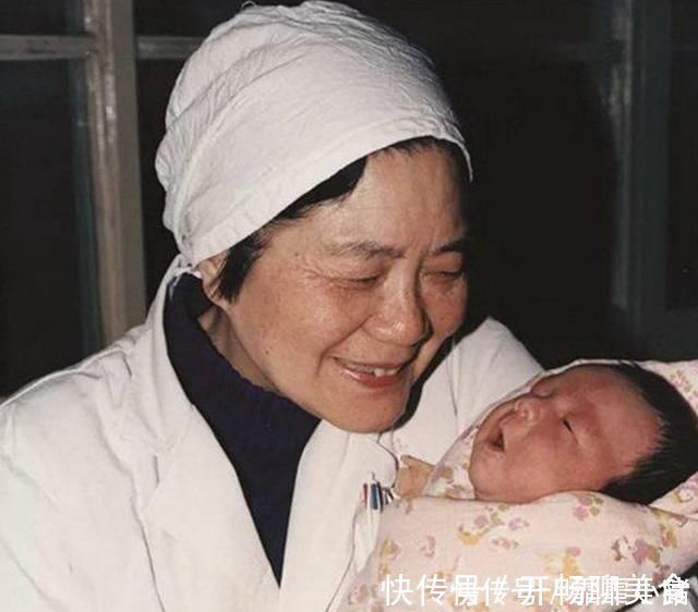 宝妈|姐妹同一天剖腹生下2对双胞胎,经医生鉴定,4个孩子是同一个爸爸