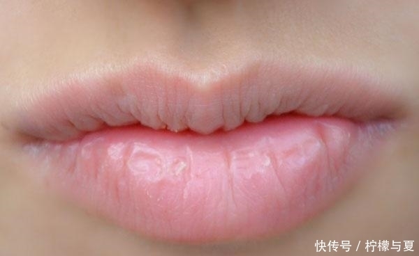 症状|糖尿病患者,出现这3种症状,恭喜,血糖值可能控制的很好
