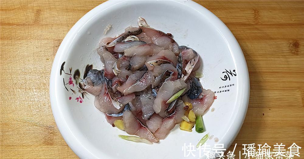 鱼块|这条草鱼二十元,把它做成“酒鬼鱼”,麻辣鲜香,不错的下酒菜