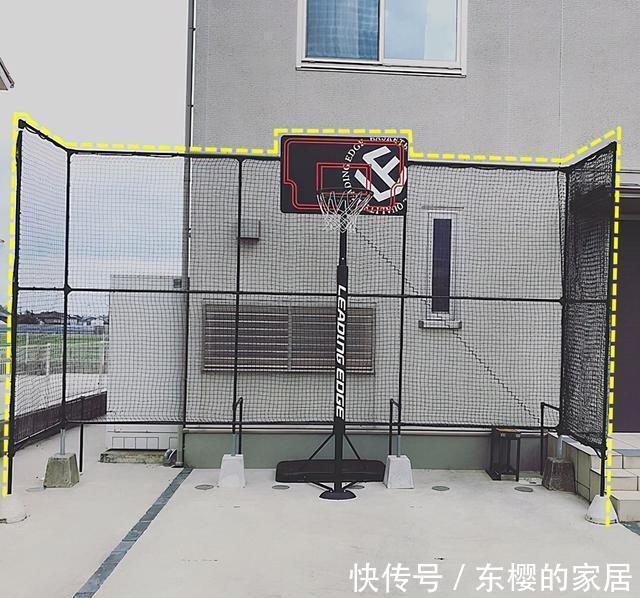种花|院子不种树也不种菜，夷为平地再围3米高护栏，圈个篮球场家里用