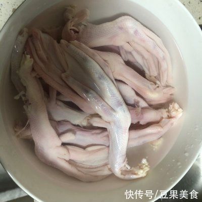 鸭掌|秒杀餐厅大厨，正宗周黑鸭（鸭掌）自己在家做