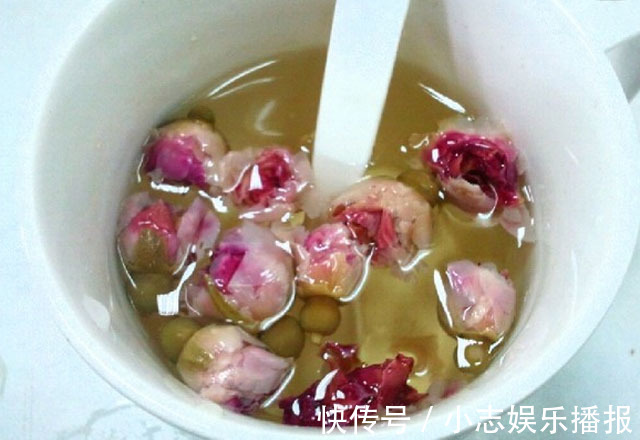 藏红花|妇科大夫建议女人在40岁以后，常用它泡水喝，有助于延缓绝经