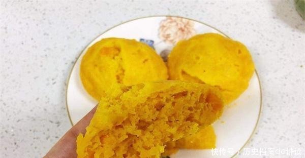 好吃|南瓜发糕最好吃的做法，不用烤箱，不用电饭煲，蓬松暄软太好吃了