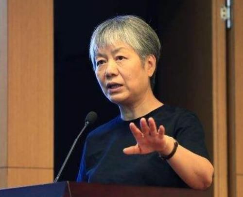 父母|李玫瑾教授:想要孩子长大后有出息,父母要记住“两不管三不惯”