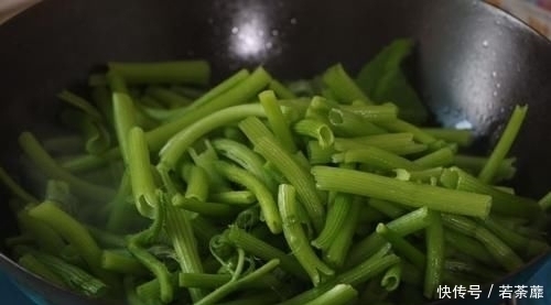 夏天,别错过这菜,1周吃4次,润肠排宿便,皮肤变白了,腰也细了