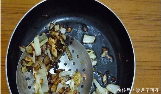 厨房美食怎么来,教你一招,片刻吃到浓郁叉烧肉