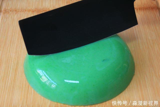 水分|买黄瓜时,挑直的还是弯的,学会这3招,黄瓜新鲜,水分多