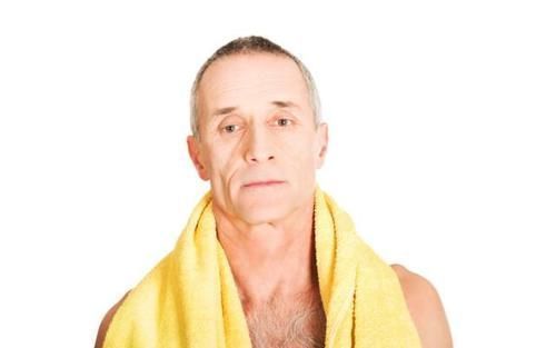 肌肉|男性每天坚持做50个下蹲会怎么样？4大好处不请自来，快行动吧