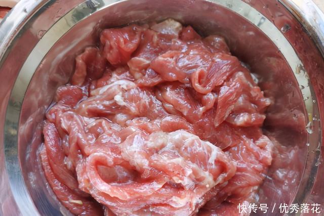操作|超好吃的水煮牛肉做法,简单方便易操作,爱吃川菜的不要错过