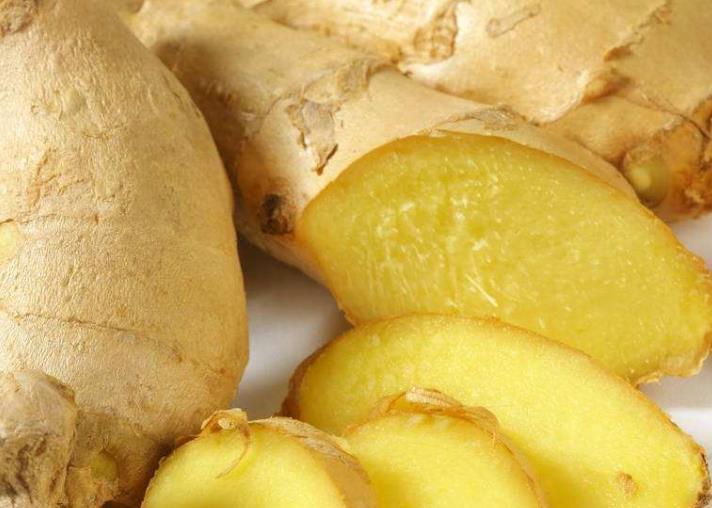 日常生活中|生姜泡白酒,解决很多人的难言之隐,好多人不知道,快看看吧!