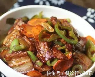 五花肉|美食推荐：白玉菇炒莴笋，酱爆肉片，鲫鱼西红柿汤的做法