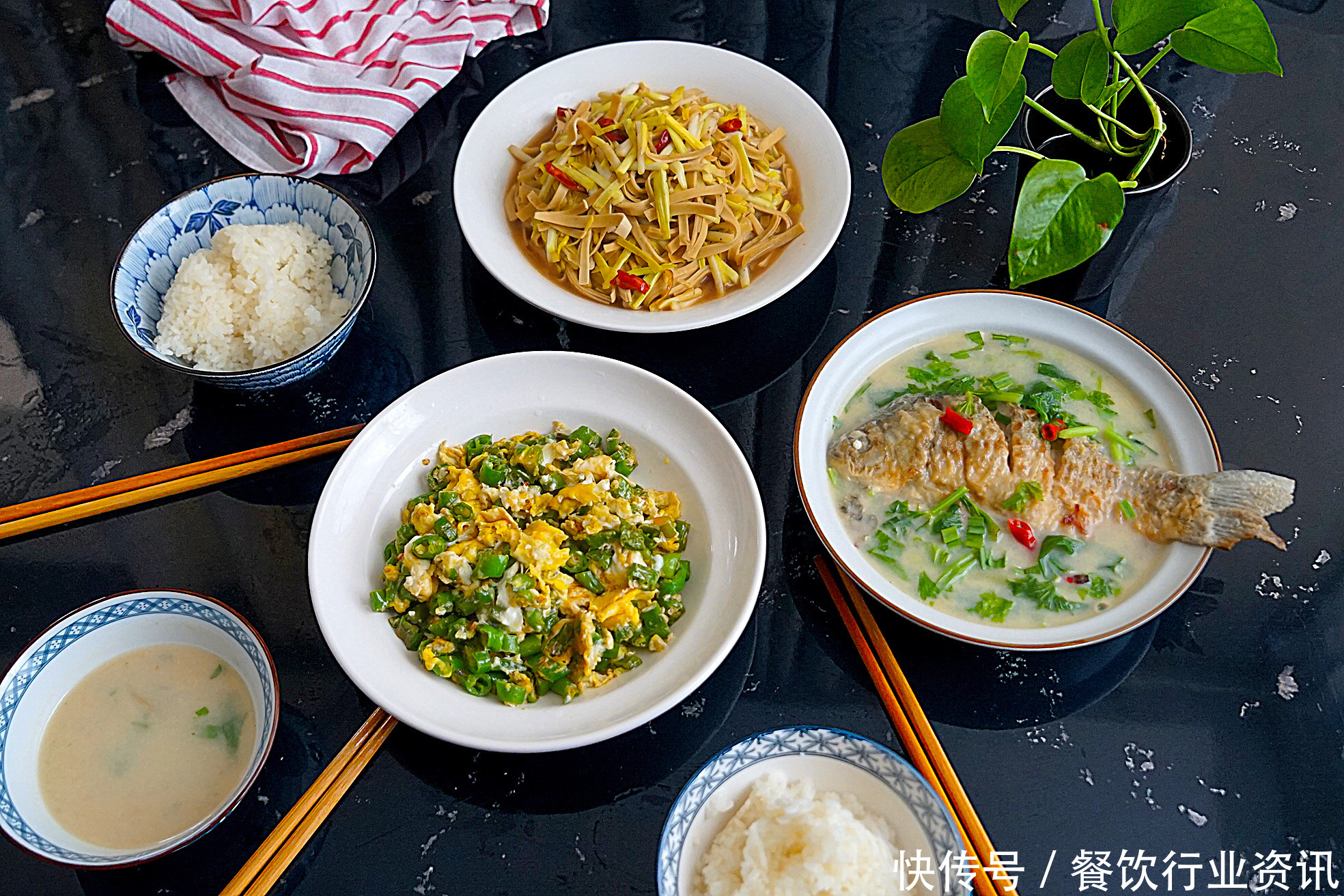 做饭|花了不到20块钱,做了两菜一汤,营养又美味,自己做饭就是好