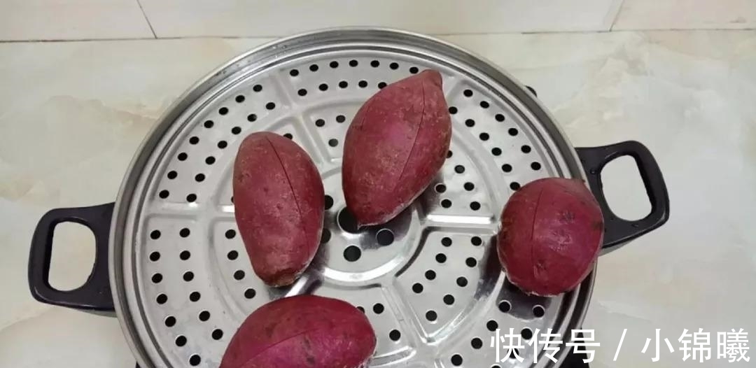 面团|1斤面粉, 4个紫薯, 不用一滴水, 平底锅做的小面包, 边吃边流口水