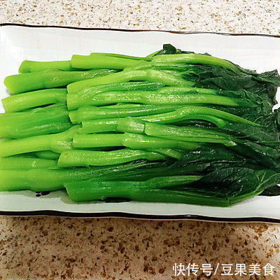 好吃下饭的耗油菜心几分钟就学到手