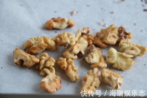 早餐热饮别总牛奶豆浆，4种杂粮一起打，营养充足精力充沛