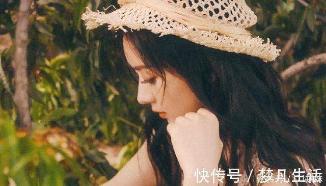 乘风破浪的姐姐|曾拒绝《姐姐》邀请的艺人,赵丽颖因家庭缺席,戚薇回应太霸气