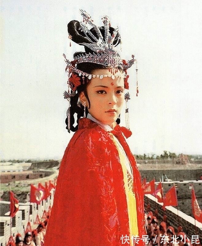 南安@南安太妃要见贾府千金,贾母为何把史湘云放在首位?原来大有深意